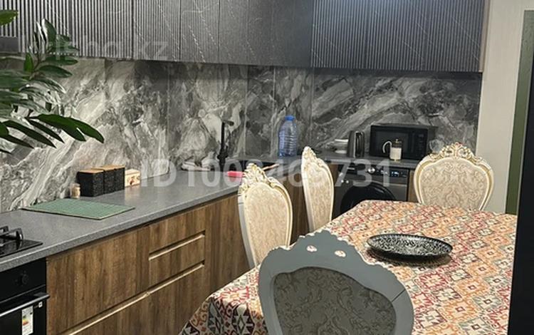 2-комнатная квартира · 85 м² · 7/9 этаж, Вокзальная 4/1 — ЖД Вокзал за 400 000 〒 в Уральске — фото 2