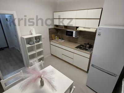 2-бөлмелі пәтер · 58 м² · 3/12 қабат, мкр Самал-2 79, бағасы: 63 млн ₸ в Алматы, Медеуский р-н