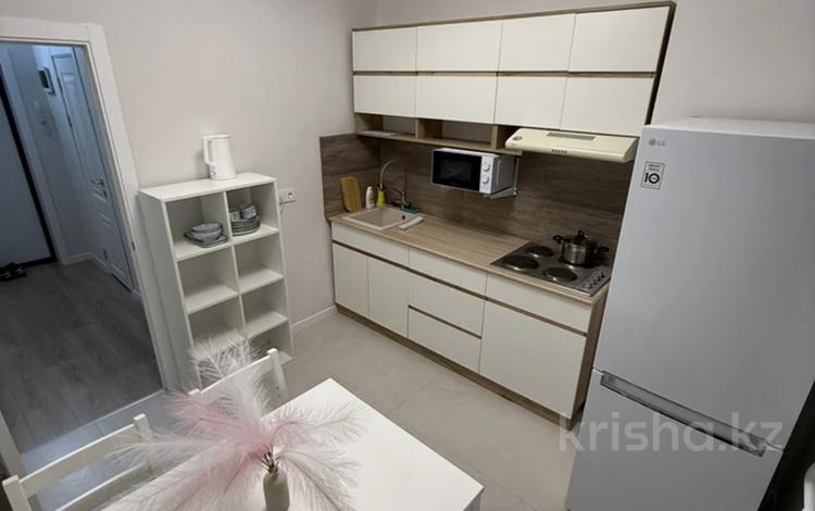 2-бөлмелі пәтер · 58 м² · 3/12 қабат, мкр Самал-2 79, бағасы: 63 млн ₸ в Алматы, Медеуский р-н — фото 4