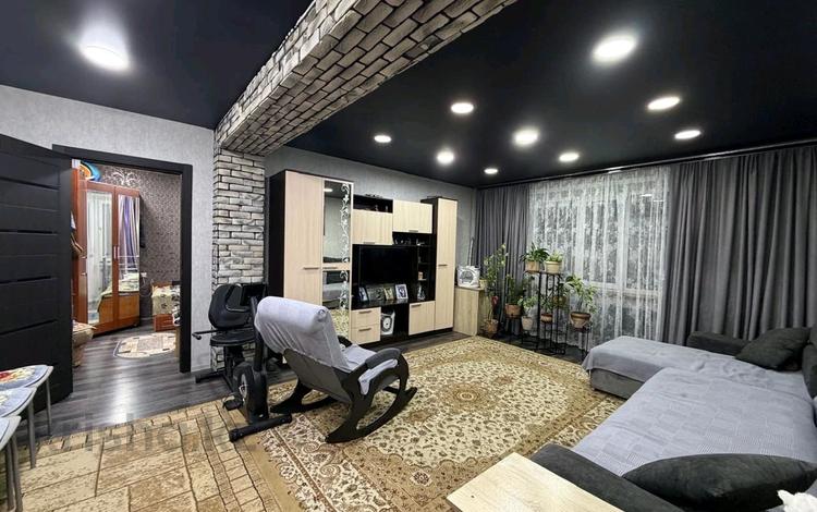 2-бөлмелі пәтер · 54.7 м² · 10/10 қабат, Чокана Валиханова 159, бағасы: 23 млн ₸ в Семее — фото 3