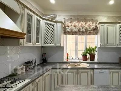 Отдельный дом · 6 комнат · 291 м² · 10 сот., Ж.м.Береке за 85 млн 〒 в Актобе