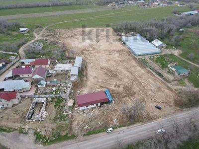 Участок · 1.85 га, Жыбек жолы 3 — Трасса за 115 млн ₸ в 