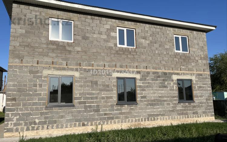 Отдельный дом · 6 комнат · 200 м² · 10 сот., мкр. Зачаганск пгт, Узенская 7 — Гринько за 31 млн ₸ в Уральске — фото 2