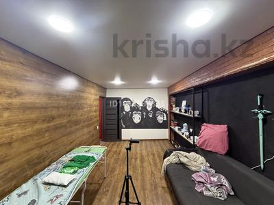 2-бөлмелі пәтер · 44.3 м² · 5/5 қабат, проспект Сатпаева 117 — Дом фото салона Радуга, бағасы: 15 млн ₸
