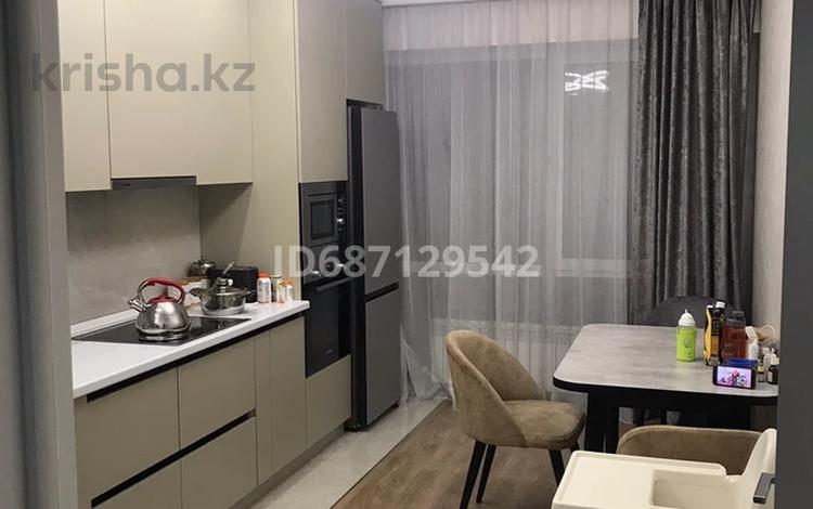 3-комнатная квартира, 100 м², 4/13 этаж, Макатаева 127/25