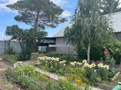 Отдельный дом · 5 комнат · 100 м² · 10 сот., мкр 6, Военный городок — Киселева за 50 млн 〒 в Актобе