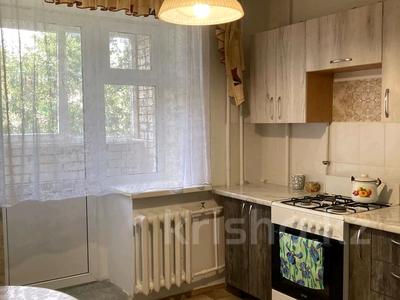 2-комнатная квартира · 55 м² · 4/5 этаж, мкр Астана 4 за 140 000 〒 в Уральске