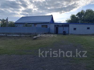 Отдельный дом · 4 комнаты · 92 м² · 16 сот., Жамбыла 6А — Центральный стадион за 30 млн 〒 в Явленке