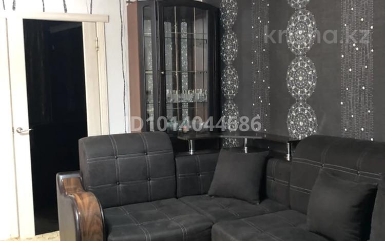 2-комнатная квартира · 38 м² · 2/2 этаж, проспект Абая 190 — Магазин ок,ласточка,фиркан за 14.5 млн ₸ в Таразе — фото 2