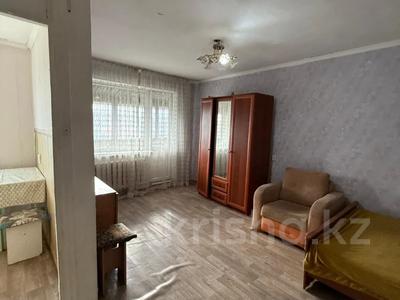 Продажа квартир в Абай обл.: 1-комнатная квартира · 32 м² · 5/5 этаж, 408 квартал 19 за 10 млн 〒 1-комнатная квартира · 32 м² · 5/5 этаж, 408 квартал 19 за 10 млн 〒 в Семее