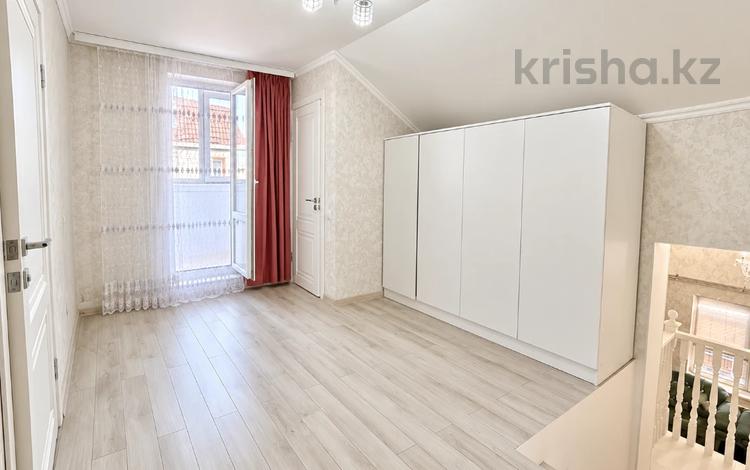 Отдельный дом · 4 комнаты · 180 м² · 6 сот., Чубары за 92 млн ₸ в Астане, Есильский р-н — фото 2