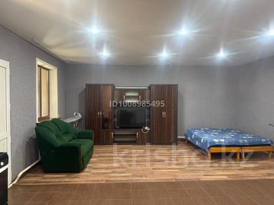 1-комнатная квартира · 50 м² · 2/2 этаж, Косанова 67 за 120 000 ₸ в Семее