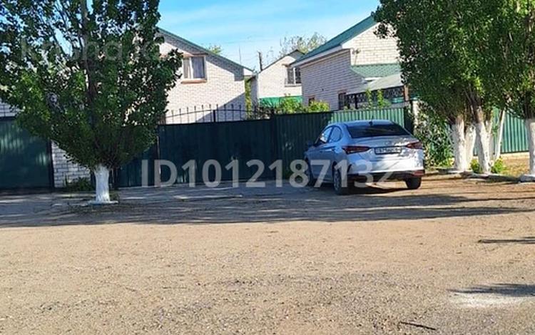 Отдельный дом · 5 комнат · 160 м² · 7 сот., ул. Акберен 1 — Теннисный корт за 27 млн ₸ в Актобе, мкр Акжар — фото 2
