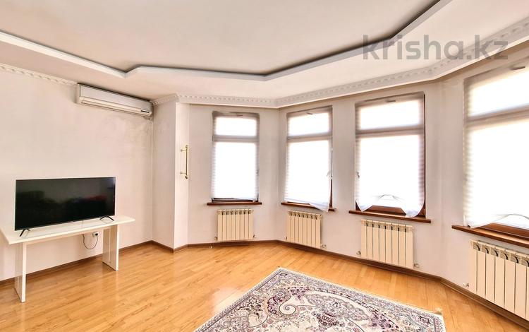 3-бөлмелі пәтер · 153.3 м² · 4/7 қабат, Аль-Фараби 100 — Аль-Фараби - р. Есентай, бағасы: 108 млн ₸ в Алматы, Медеуский р-н — фото 2