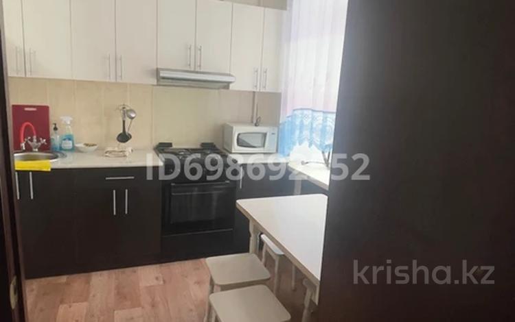 1-комнатная квартира · 40 м², 4 микрорайон 31 за 8 млн ₸ в Риддере — фото 2