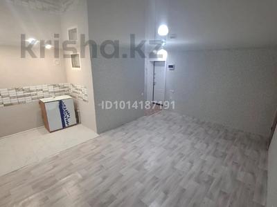 2-комнатная квартира · 44 м² · 4/5 этаж, 2 микрорайон дом 3 — Остановка "Кольцо" за 7.5 млн ₸ в Абай