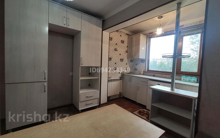 3-комнатная квартира · 59.5 м² · 4/5 этаж, 16-й микрорайон, 16-й микрорайон 5 — Коктем базар за 21 млн ₸ в Шымкенте, Аль-Фарабийский р-н — фото 16