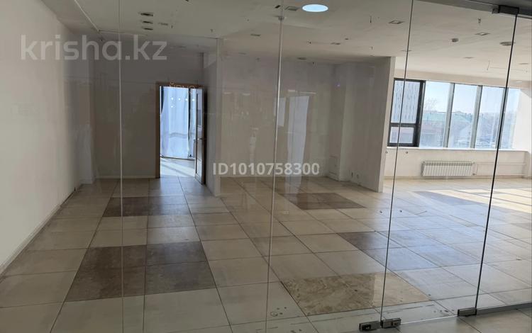 Магазины и бутики · 53 м² за 307 400 ₸ в Усть-Каменогорске — фото 2