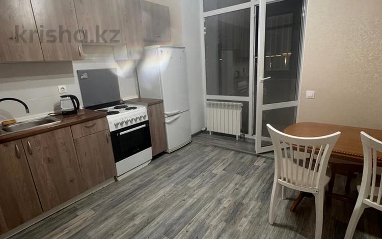 1-комнатная квартира · 40 м² · 10/10 этаж, Анет баба 13/1 за 220 000 ₸ в Астане, Нура р-н — фото 4