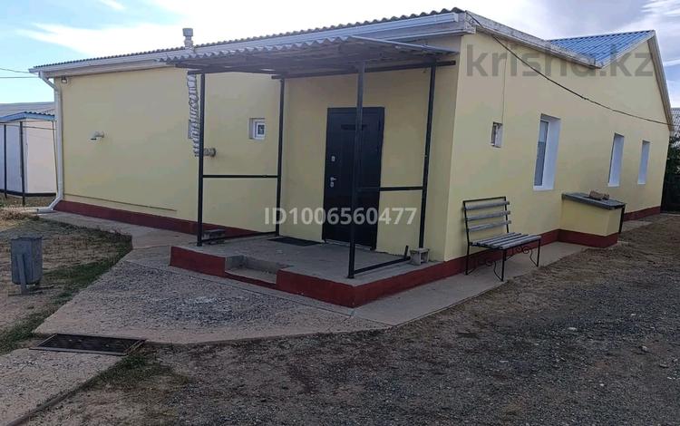 Отдельный дом · 5 комнат · 230 м² · 10 сот., Ш. Еркешов 61 — 6 участок за 17 млн 〒 в Доссор — фото 2