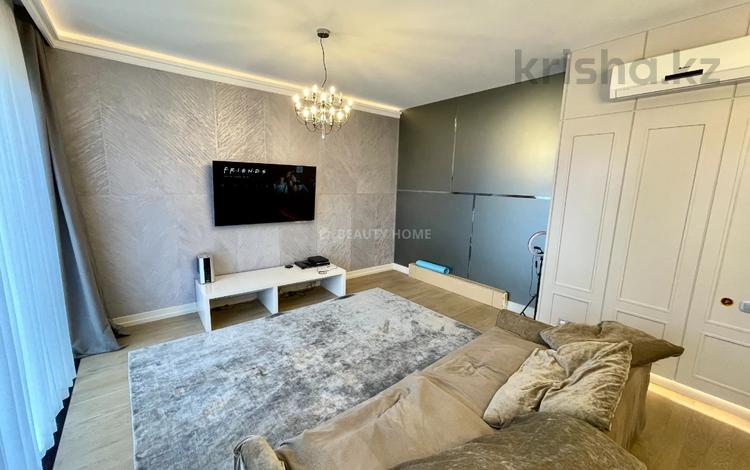 3-бөлмелі пәтер · 120 м² · 3/3 қабат, Аль- Фараби 116 — Жамакаева, бағасы: 1.5 млн ₸ в Алматы, Медеуский р-н — фото 3