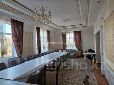 Отдельный дом · 10 комнат · 320 м² · 10 сот., мкр Уркер, Акдала 10 — Магазин Динара за 120 млн 〒 в Астане, Нура р-н