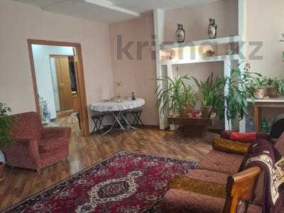 4-бөлмелі пәтер · 144 м² · 3/3 қабат, Жетісу-2 ш/а. 2А, бағасы: 110 млн ₸ в Алматы, Ауэзовский р-н