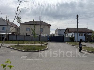 Еркін, кеңселер, қоймалар, кабинеттер және жұмыс орындары · 240 м², бағасы: 1 млн ₸ в Астане, Алматы р-н