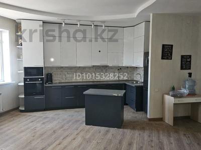 3-бөлмелі пәтер · 100 м² · 10/15 қабат, Абая 150/230, бағасы: 500 000 ₸ в Алматы, Бостандыкский р-н