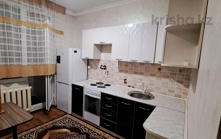 1-комнатная квартира, 40 м², 5/12 этаж помесячно, Коктем 19 за 120 000 〒 в Талдыкоргане, мкр Коктем — фото 2