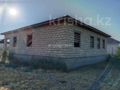 Жер үй мен саяжайлар в Атырауской обл.: Жеке үй · 5 бөлме · 165 м² · 8 сот., мкр Жулдыз-3, 7-ая улица 18, бағасы: 14 млн 〒 Жеке үй · 5 бөлме · 165 м² · 8 сот., мкр Жулдыз-3, 7-ая улица 18, бағасы: 14 млн 〒 в Атырау