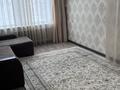 3-бөлмелі пәтер · 70 м² · 2/9 қабат, мкр Строитель 2/1, бағасы: 200 000 ₸ в Уральске
