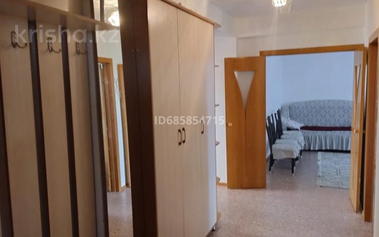 3-комнатная квартира · 72 м², Карагайлы за 20 000 ₸ в Семее — фото 2