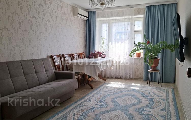 3-бөлмелі пәтер · 80 м² · 8/10 қабат, Мкр. Кунаева 60, бағасы: 32 млн ₸ в Уральске — фото 2