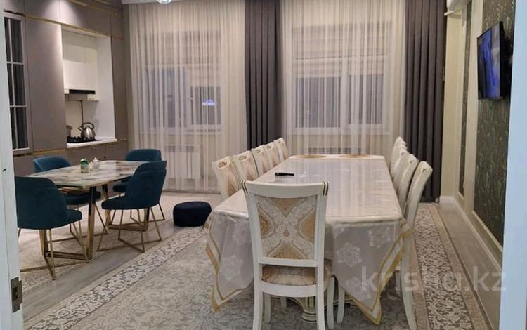 3-комнатная квартира · 147.5 м² · 5/15 этаж, 19-й мкр, 19 мкрн 4/4 за 75 млн ₸ в Актау — фото 2