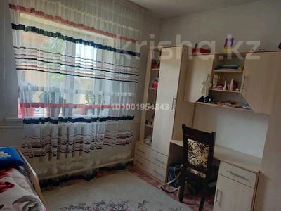 Отдельный дом · 4 комнаты · 120 м² · 6 сот., Абишева 15 — Массив коктем за 25 млн 〒 в Таразе