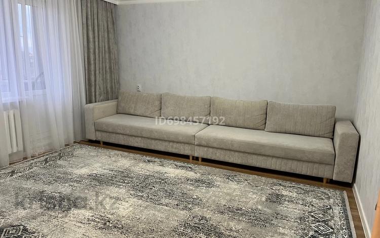 3-комнатная квартира · 65 м² · 3/7 этаж, мкр Юго-Восток, Муканова за 33 млн ₸ в Караганде, Казыбек би р-н — фото 2