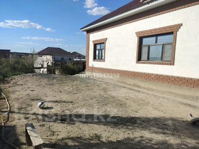 Жеке үй · 4 бөлме · 117 м² · 8 жүзд., Байтерек-1 улица 27 8 — Сталенский канал, бағасы: 14 млн ₸ в 