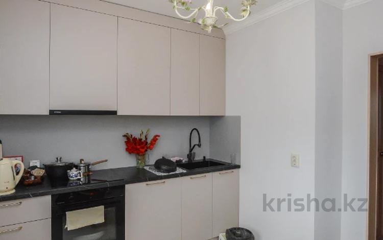 2-комнатная квартира · 62 м² · 4/9 этаж, Чингиз Айтматов 42 — КАЗУТБ, КАЗГЮУ, Мухамедханова за 29.6 млн ₸ в Астане, Нура р-н — фото 12