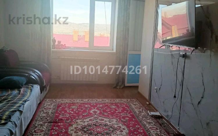3-бөлмелі пәтер · 80 м² · 5/5 қабат, Молдагулова 17/5 — Район Куленовки, бағасы: 26.8 млн ₸ в Усть-Каменогорске — фото 2