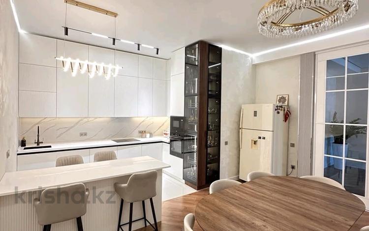 3-комнатная квартира · 134 м² · 5/5 этаж, мкр Ерменсай, Ушкемпирова — Аль Фараби, за "Lexus Almaty", "A-club" за 150 млн ₸ в Алматы, Бостандыкский р-н — фото 5