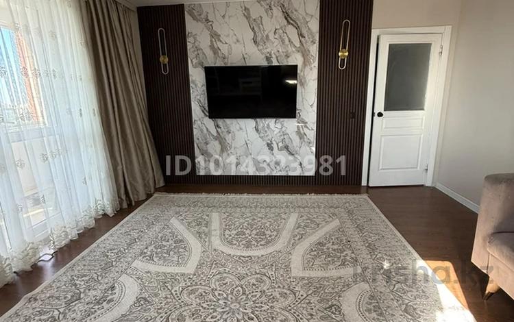 2-комнатная квартира · 69 м² · 16/16 этаж, мкр Аккент 45 за 350 000 ₸ в Алматы, Алатауский р-н — фото 2