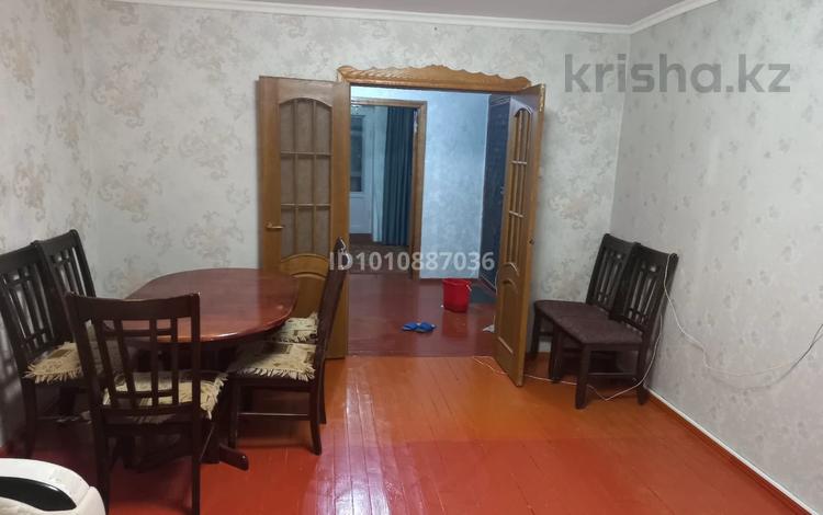 4-бөлмелі пәтер · 80 м² · 2 қабат, Кердери 106/1, бағасы: 25 млн ₸ в Уральске — фото 2
