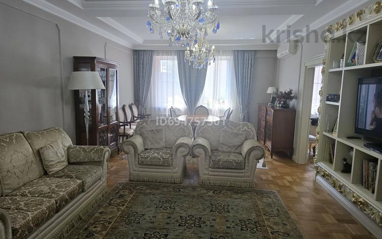 4-комнатная квартира · 149.2 м² · 3/8 этаж, Кашгарская 69/102 — Курмангазы-Байтурсынова за 205 млн ₸ в Алматы, Алмалинский р-н — фото 2