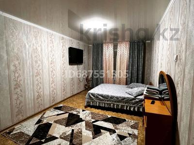 1-комнатная квартира, 38 м², 1/5 этаж посуточно, Толебаева 100 за 6 000 〒 в Талдыкоргане