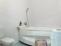 2-бөлмелі пәтер · 90 м² · 21/25 қабат, мкр 11 112б — проспект Абулхаир хана, бағасы: 25 млн ₸ в Актобе — фото 10