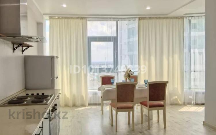 2-бөлмелі пәтер · 90 м² · 21/25 қабат, мкр 11 112б — проспект Абулхаир хана, бағасы: 25 млн ₸ в Актобе — фото 6