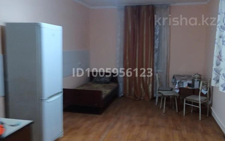 Часть дома · 2 комнаты · 60 м² · 8 сот., Ногаибаева 63 — Сейфуллина Белинского за 200 000 〒 в Алматы, Жетысуский р-н — фото 2