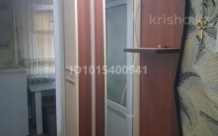 2-комнатная квартира · 45 м² · 1/3 этаж, Толеби 47в за 12 000 ₸ в Кентау — фото 2