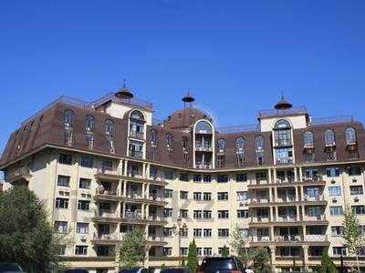 2-комнатная квартира · 107.6 м², Омаровой 35/1 за ~ 83.7 млн 〒 в Алматы, Медеуский р-н